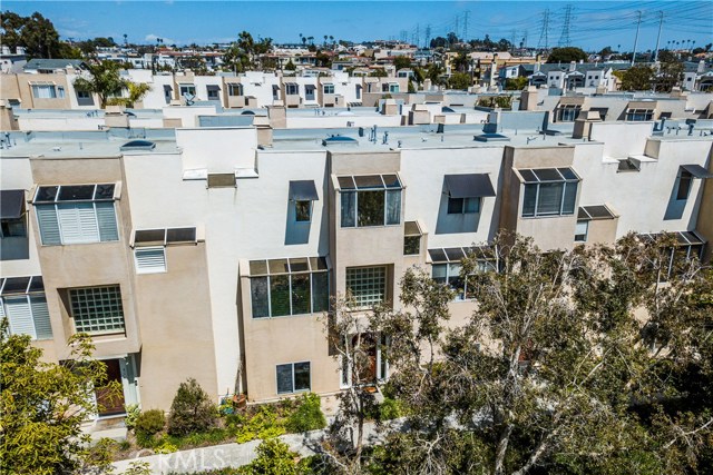 501 Herondo Street, Hermosa Beach, California 90254, 2 Bedrooms Bedrooms, ,3 BathroomsBathrooms,Residential,Sold,Herondo,SB19093915