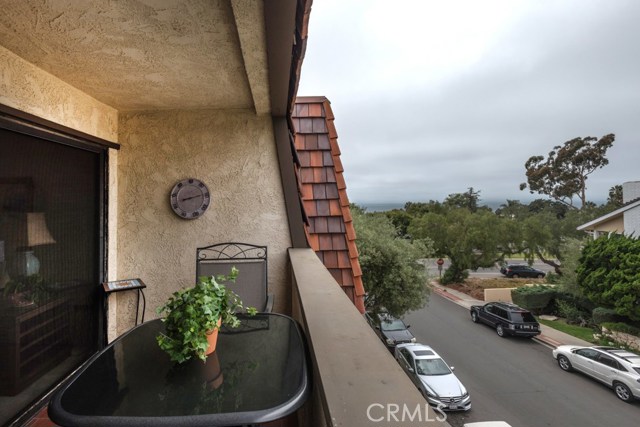 2201 Via Carrillo, Palos Verdes Estates, California 90274, 2 Bedrooms Bedrooms, ,1 BathroomBathrooms,Residential,Sold,Via Carrillo,PV17160553