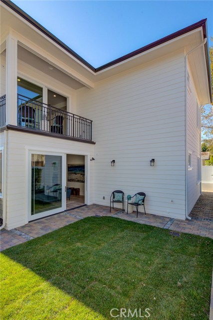 1037 2nd Street, Hermosa Beach, California 90254, 4 Bedrooms Bedrooms, ,3 BathroomsBathrooms,Residential,Sold,2nd,SB19264836