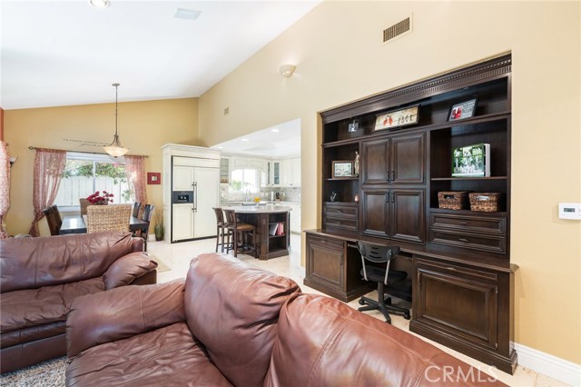 Built-In Desk & Bookcase w/ Showcase Lighting
Built-In Desk & Bookcase w/ Showcase Lighting