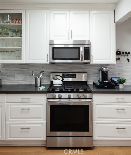 3520 Walnut Avenue, Manhattan Beach, California 90266, 3 Bedrooms Bedrooms, ,2 BathroomsBathrooms,Residential,Sold,Walnut,SB21036889