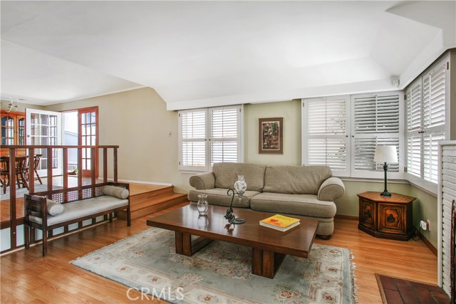 933 27th Street, Manhattan Beach, California 90266, 3 Bedrooms Bedrooms, ,2 BathroomsBathrooms,Residential,Sold,27th,PW20108173