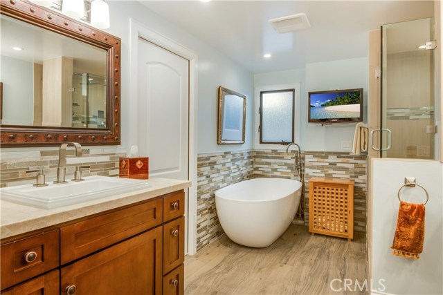 1539 Via Coronel, Palos Verdes Estates, California 90274, 5 Bedrooms Bedrooms, ,4 BathroomsBathrooms,Residential,Sold,Via Coronel,PV17088451