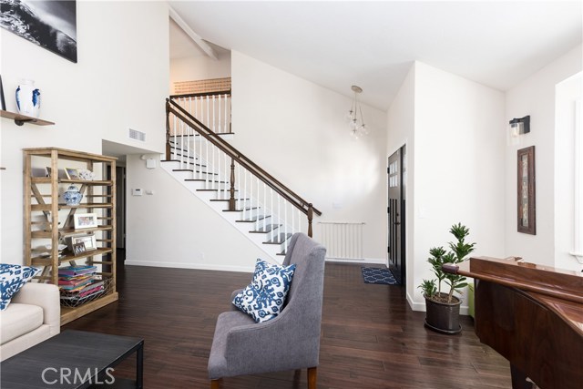 2001 Ernest Avenue, Redondo Beach, California 90278, 4 Bedrooms Bedrooms, ,1 BathroomBathrooms,Residential,Sold,Ernest,SB18238314
