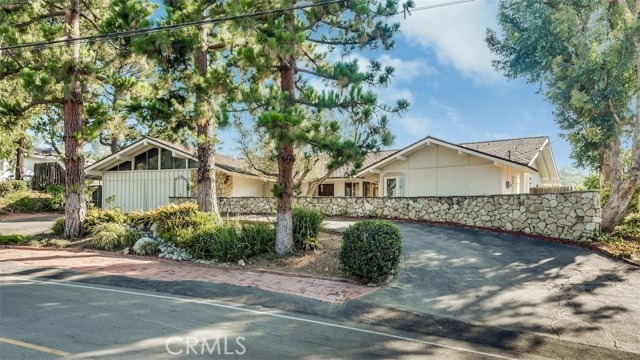 34 Chuckwagon Road, Rolling Hills, California 90274, 4 Bedrooms Bedrooms, ,3 BathroomsBathrooms,Residential,Sold,Chuckwagon,PV18051144