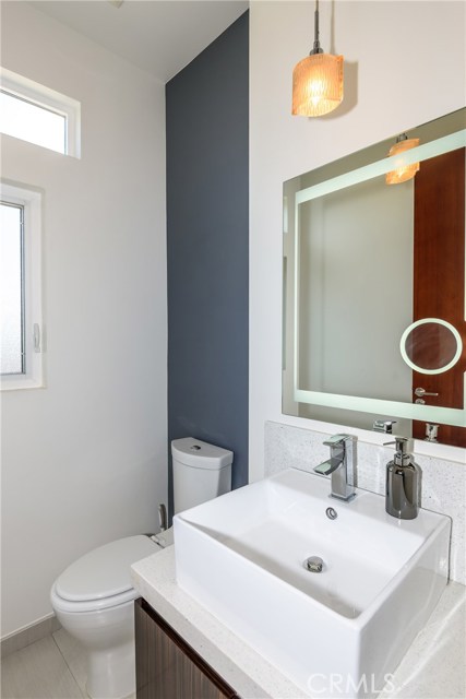 203 Prospect Avenue, Redondo Beach, California 90277, 3 Bedrooms Bedrooms, ,3 BathroomsBathrooms,Residential,Sold,Prospect,SB18141029