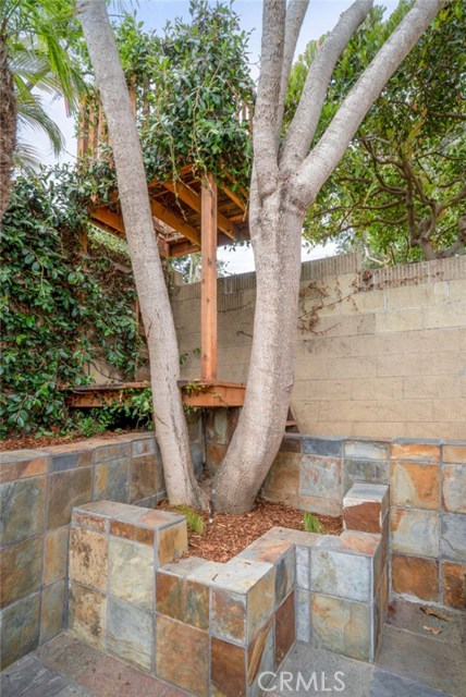 1902 Spreckels Lane, Redondo Beach, California 90278, 3 Bedrooms Bedrooms, ,2 BathroomsBathrooms,Residential,Sold,Spreckels,SB19180441