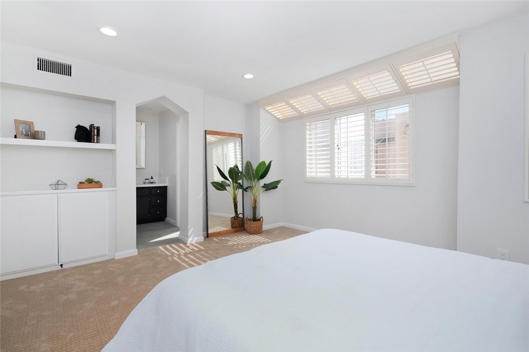 501 Herondo Street, Hermosa Beach, California 90254, 2 Bedrooms Bedrooms, ,1 BathroomBathrooms,Residential,Sold,Herondo,WS19152105