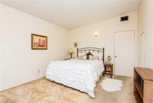 724 13th Street, Manhattan Beach, California 90266, 4 Bedrooms Bedrooms, ,2 BathroomsBathrooms,Residential,Sold,13th,SB17253786