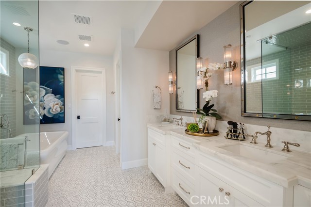 Gorgeous primary bathroom