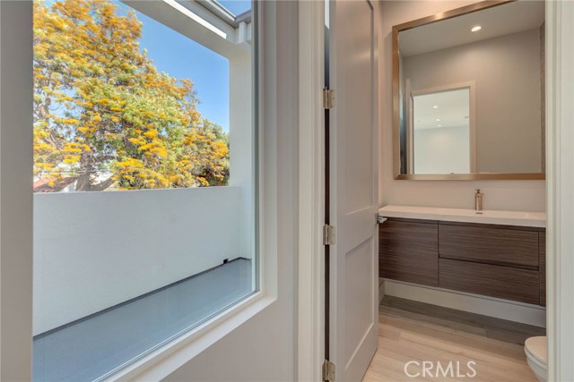 2203 Perkins Lane, Redondo Beach, California 90278, 3 Bedrooms Bedrooms, ,2 BathroomsBathrooms,Residential,Sold,Perkins,PV19112271