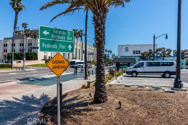 320 Hermosa, Hermosa Beach, California 90254, 2 Bedrooms Bedrooms, ,1 BathroomBathrooms,Residential,Sold,Hermosa,PW21075488