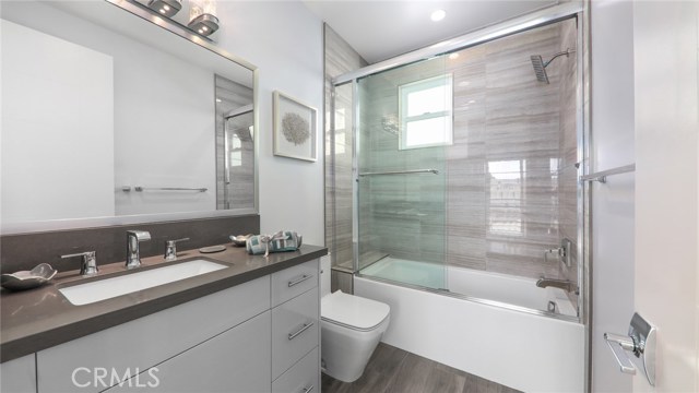 1702 Carlson Lane, Redondo Beach, California 90278, 3 Bedrooms Bedrooms, ,3 BathroomsBathrooms,Residential,Sold,Carlson,PV20186639