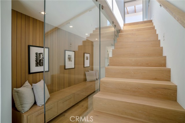 131 2nd Street, Hermosa Beach, California 90254, 4 Bedrooms Bedrooms, ,4 BathroomsBathrooms,Residential,Sold,2nd,SB19073645