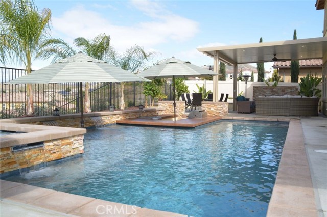 BEAUTIFUL PEBBLE, SALT H2O POOL