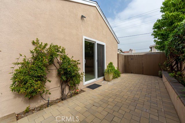 2022 Ernest Avenue, Redondo Beach, California 90278, 3 Bedrooms Bedrooms, ,1 BathroomBathrooms,Residential,Sold,Ernest,PW20211052