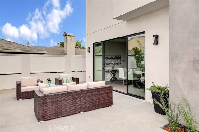 1909 Huntington Lane, Redondo Beach, California 90278, 4 Bedrooms Bedrooms, ,3 BathroomsBathrooms,Residential,Sold,Huntington,PV18234463