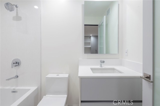 228 Helberta Avenue, Redondo Beach, California 90277, 5 Bedrooms Bedrooms, ,5 BathroomsBathrooms,Residential,Sold,Helberta,PV18015757