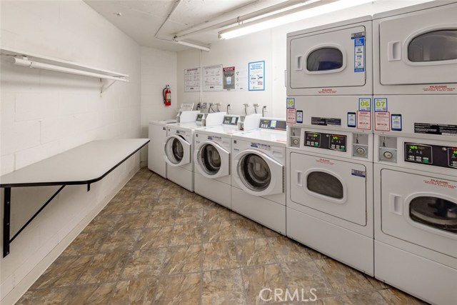 HOA Community Laundry room that comes with an APP! HOA does permit individual Unit washer/dryer installation with a Board approval.