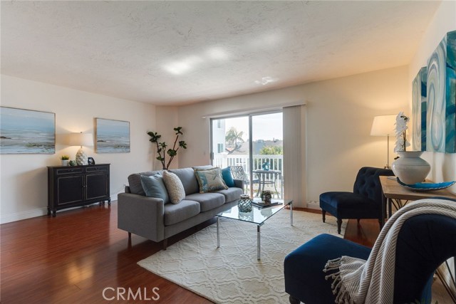 2411 Prospect Avenue, Hermosa Beach, California 90254, 2 Bedrooms Bedrooms, ,1 BathroomBathrooms,Residential,Sold,Prospect,SB19068875