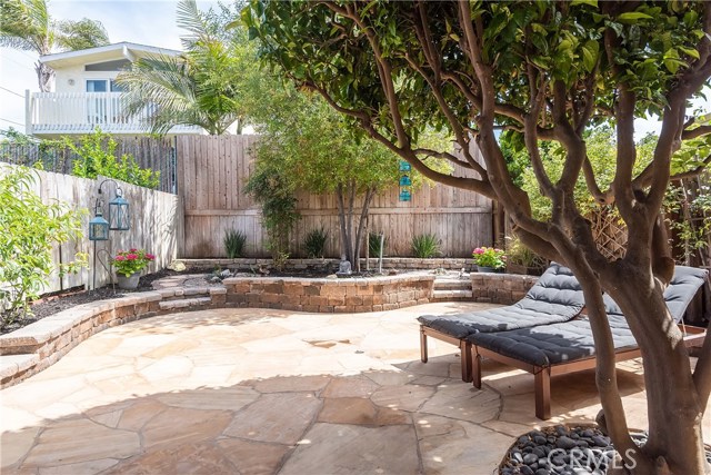 1744 Speyer Lane Lane, Redondo Beach, California 90278, 4 Bedrooms Bedrooms, ,2 BathroomsBathrooms,Residential,Sold,Speyer Lane,SB19136973