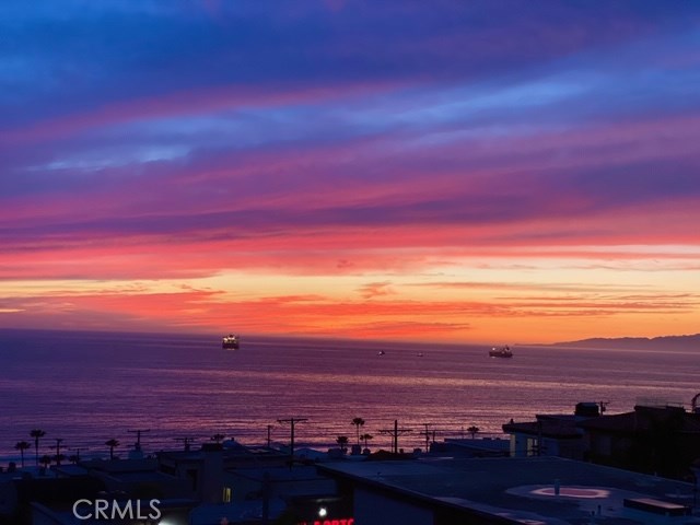 4021 Crest Drive, Manhattan Beach, California 90266, 2 Bedrooms Bedrooms, ,2 BathroomsBathrooms,Residential,Sold,Crest,SB20222826