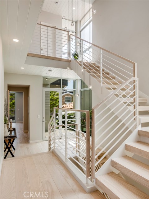 409 3rd Street, Manhattan Beach, California 90266, 5 Bedrooms Bedrooms, ,2 BathroomsBathrooms,Residential,Sold,3rd,SB19219164