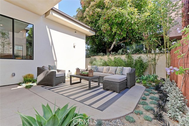 1154 6th Street, Hermosa Beach, California 90254, 4 Bedrooms Bedrooms, ,5 BathroomsBathrooms,Residential,Sold,6th,SB19225837