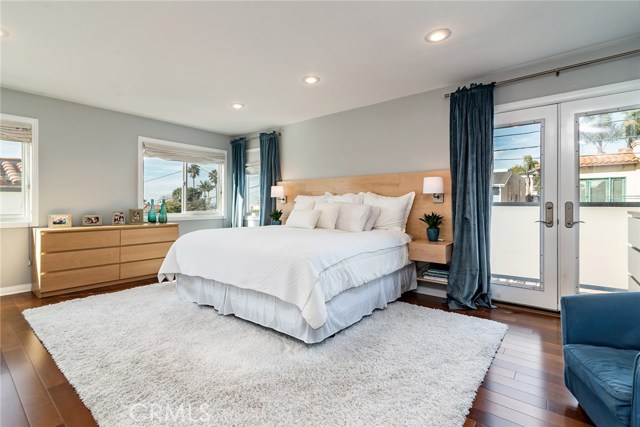 1156 9th Street, Hermosa Beach, California 90254, 3 Bedrooms Bedrooms, ,1 BathroomBathrooms,Residential,Sold,9th,SB20005266