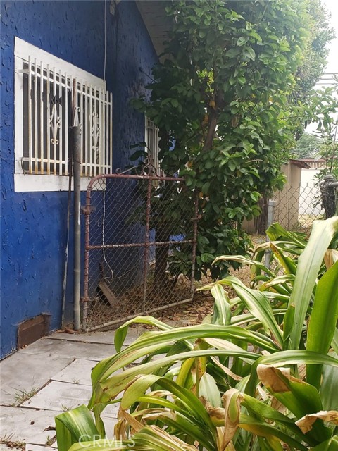 1 Bed Home for Sale in Los Angeles, California