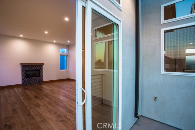 2108 Gates Avenue, Redondo Beach, California 90278, 4 Bedrooms Bedrooms, ,2 BathroomsBathrooms,Residential,Sold,Gates,SB17108544