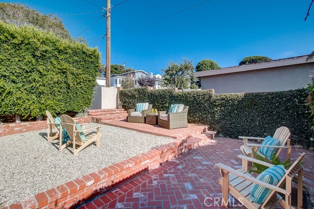 3619 Poinsettia Avenue, Manhattan Beach, California 90266, 3 Bedrooms Bedrooms, ,3 BathroomsBathrooms,Residential,Sold,Poinsettia,PW20142237