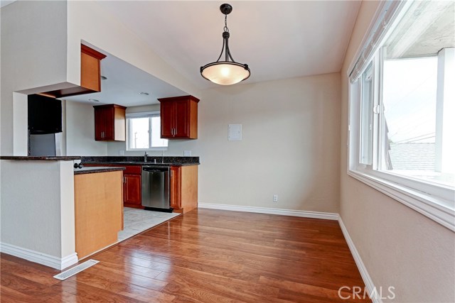 1217 24th Street, Hermosa Beach, California 90254, 3 Bedrooms Bedrooms, ,3 BathroomsBathrooms,Residential,Sold,24th,SB18287542