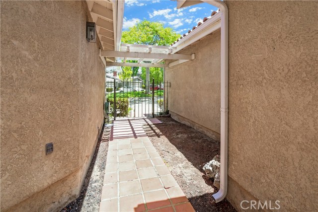 Large private entry Gated