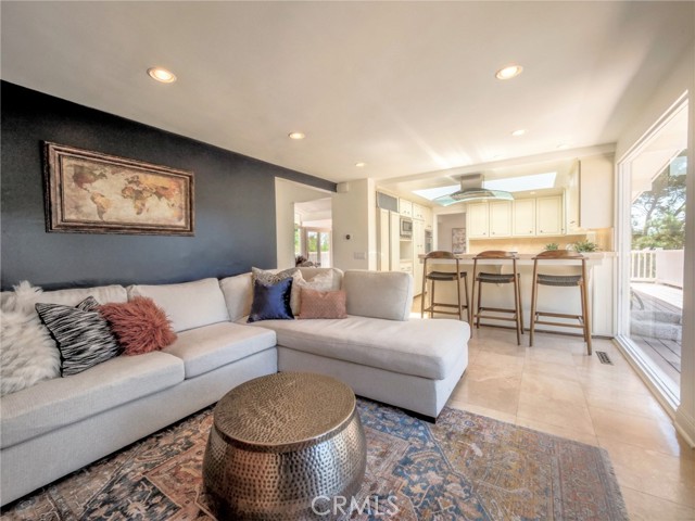 18 Ranchview Road, Rolling Hills Estates, California 90274, 3 Bedrooms Bedrooms, ,2 BathroomsBathrooms,Residential,Sold,Ranchview,PV21166357