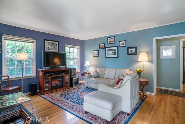 FRONT HOUSE LIVING ROOM