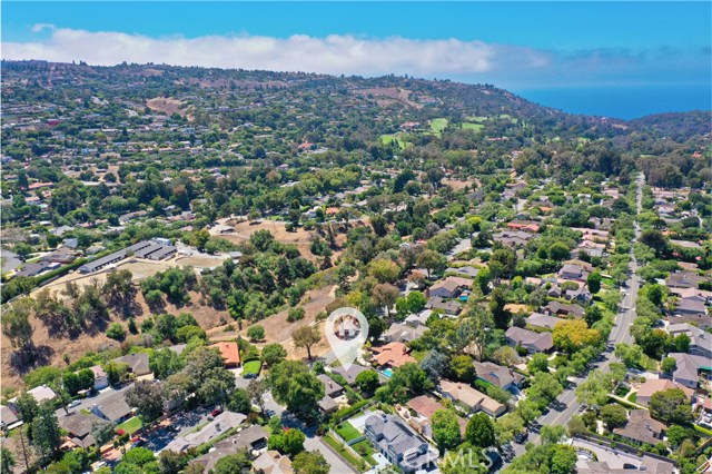 4061 Via Pavion, Palos Verdes Estates, California 90274, 4 Bedrooms Bedrooms, ,1 BathroomBathrooms,Residential,Sold,Via Pavion,PV20160308