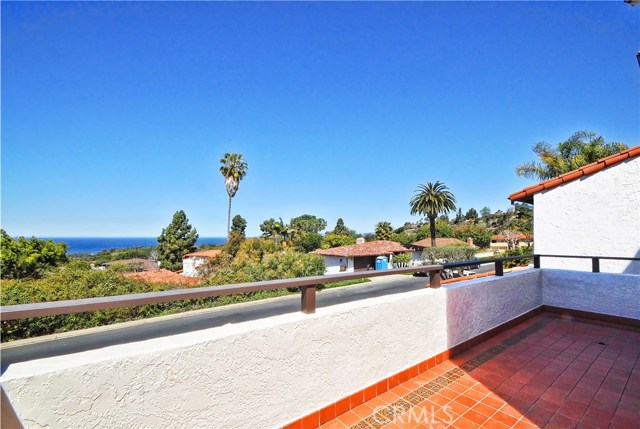 Front balcony off of living room 2