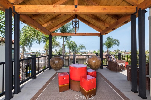 619 Gertruda Avenue, Redondo Beach, California 90277, 3 Bedrooms Bedrooms, ,Residential,Sold,Gertruda,PV20123167