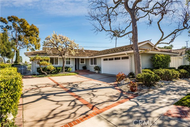 26206 Grayslake Road, Rancho Palos Verdes, California 90275, 4 Bedrooms Bedrooms, ,2 BathroomsBathrooms,Residential,Sold,Grayslake,PV19041367