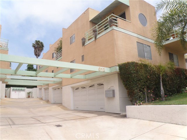 612 Irena Avenue, Redondo Beach, California 90277, 2 Bedrooms Bedrooms, ,2 BathroomsBathrooms,Residential,Sold,Irena,SB17142804