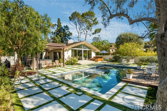 15 Dorado Place, Rolling Hills Estates, California 90274, 4 Bedrooms Bedrooms, ,3 BathroomsBathrooms,Residential,Sold,Dorado,PV21039996