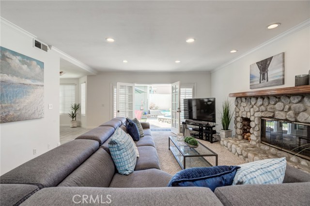 513 Camino Real, Redondo Beach, California 90277, 5 Bedrooms Bedrooms, ,2 BathroomsBathrooms,Residential,Sold,Camino Real,SB20152280