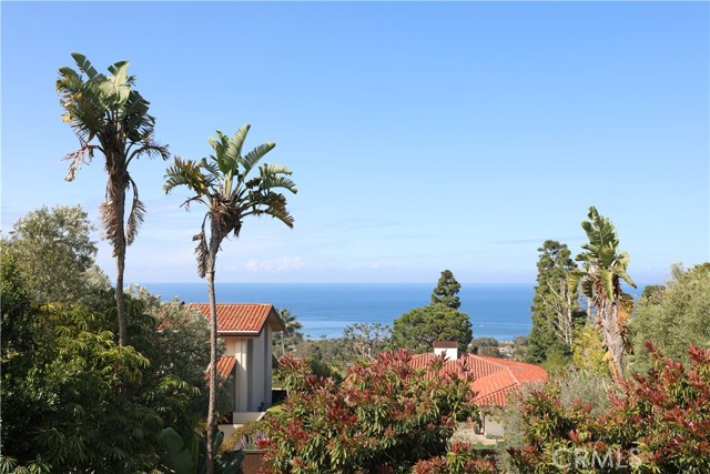 Enjoy a stunning ocean view clear to Catalina island from this beautiful Palos Verdes Estates home.