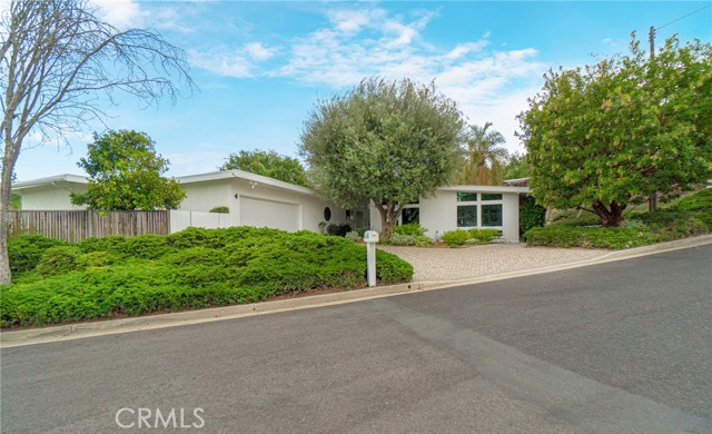 4 Spinning Wheel Lane, Rolling Hills Estates, California 90274, 4 Bedrooms Bedrooms, ,3 BathroomsBathrooms,Residential,Sold,Spinning Wheel,SB21079311