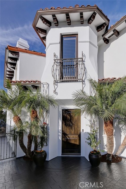 579 29th Street, Manhattan Beach, California 90266, 5 Bedrooms Bedrooms, ,4 BathroomsBathrooms,Residential,Sold,29th,SB21057562