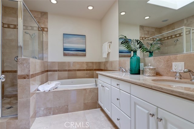 2210 Mathews Avenue, Redondo Beach, California 90278, 3 Bedrooms Bedrooms, ,2 BathroomsBathrooms,Residential,Sold,Mathews,SB19170590