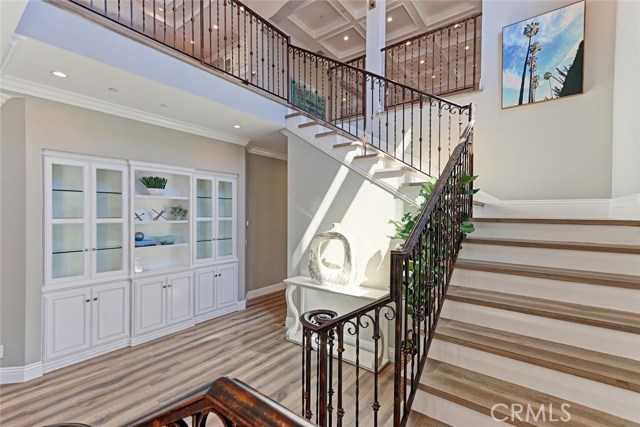 404 Lucia, Redondo Beach, California 90277, 4 Bedrooms Bedrooms, ,3 BathroomsBathrooms,Residential,Sold,Lucia,SB17221767