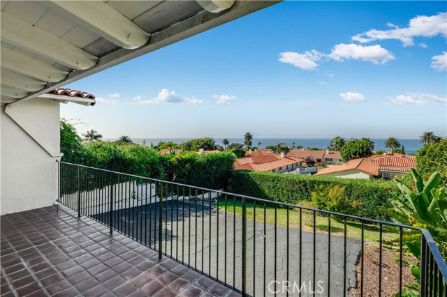 balcony off living room