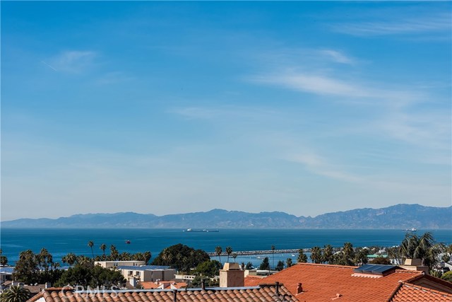 Again, Malibu views from your living room having cocktails, the balcony, master bedroom and balcony....pretty much as you pull up to your driveway.  A good spot!